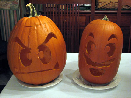 Super Mario and Goomba Pumpkins - Lights On