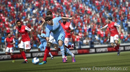 fifa12_ps3_silva_jostling